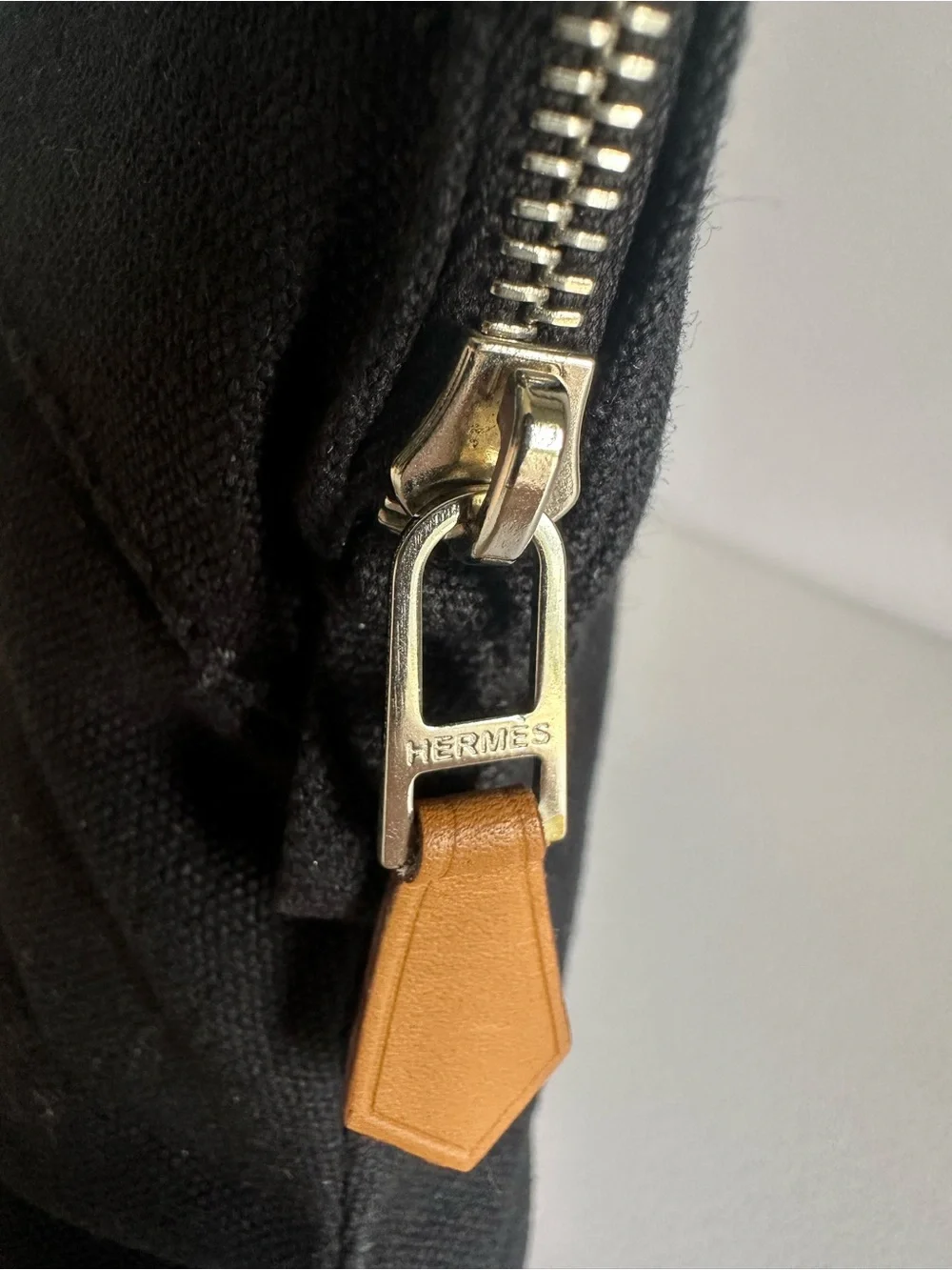 Hermes authentic hermès